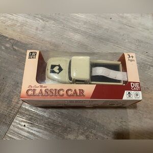 1956 Ford F-100 PickUp Truck, WHITE . Diecast Model Toy Car, 1/32